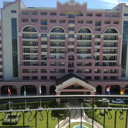 דירה Top Floor In Poseidon Complex *