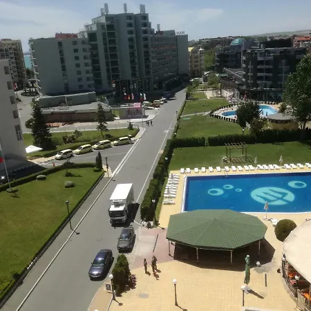 דירה Top Floor In Poseidon Complex *